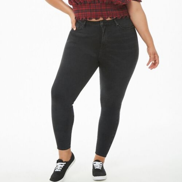 Forever 21 plus size 14 Black Skinny Jeans - Picture 1 of 7